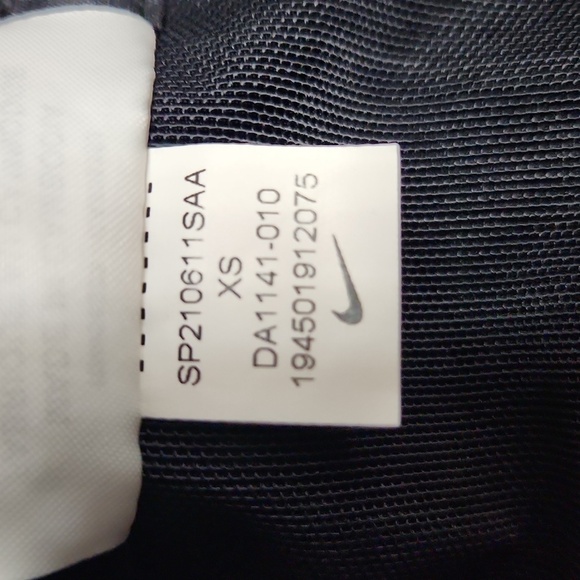 Nike Run Division Dynamic Vent Running Pants - Picture 13 of 13